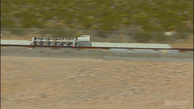 Первые испытания ультраскоростной системы Hyperloop (10 фото + 2 видео)