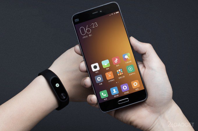 Xiaomi Mi Band 2 — новое поколение народного фитнес-браслета (7 фото)