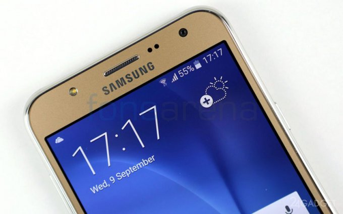 Galaxy J Max - гигантский 7-дюймовый смартфон от Samsung (3 фото)