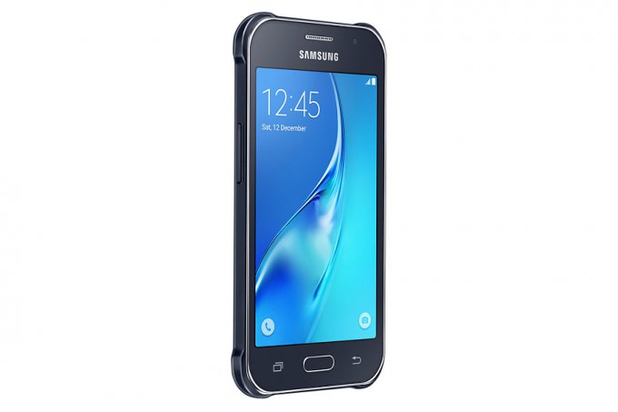 Galaxy J1 Ace Neo - бюджетный компактный 4.3-дюймовый смартфон (3 фото)