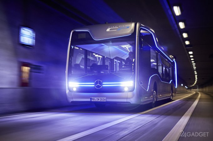 Беспилотный автобус от Mercedes-Benz успешно прошёл испытания (5 фото + видео)