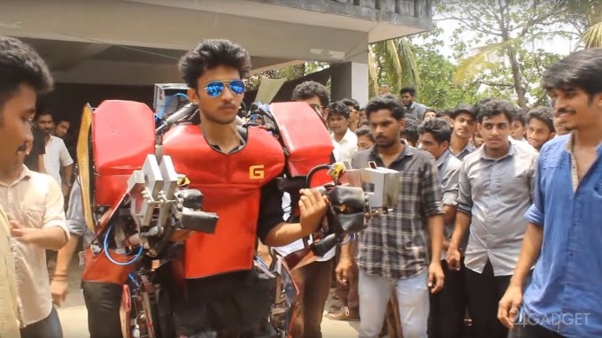 Индийский студент собрал экзоскелет Железного человека за $750 (3 видео)