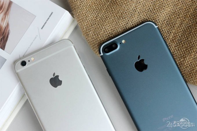 Первые снимки работающего iPhone 7 Plus в синем корпусе (15 фото)