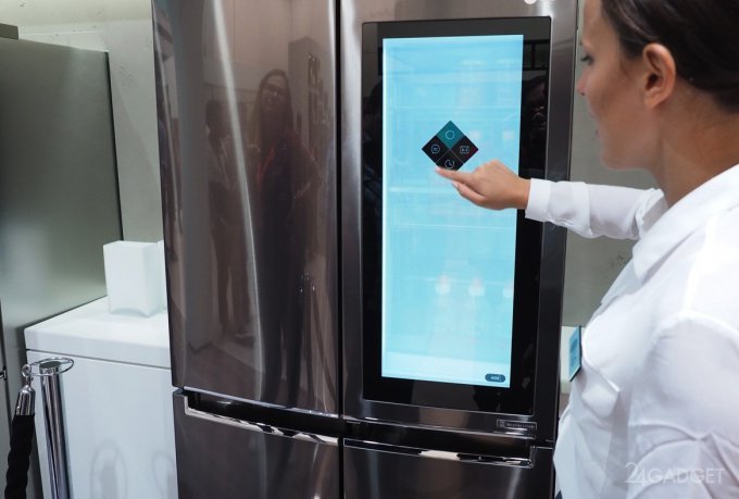 Смарт-холодильник с 29-дюймовым дисплеем (16 фото + видео)