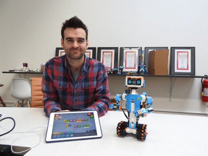 С Lego Boost можно создать любого робота (19 фото + 2 видео)