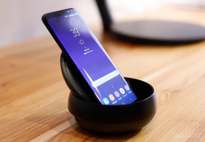 Samsung DeX — док-станция, превращающая смартфон в настольный ПК (13 фото + видео)