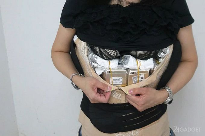 В Шэньчжэне поймали контрабандистку с 20 кг iPhone (4 фото)