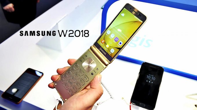 Топовый смартфон-раскладушка Samsung W2018 дороже iPhone X (18 фото + видео)