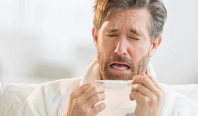 Учёные не советуют дышать рядом с заболевшими гриппом (3 фото)
