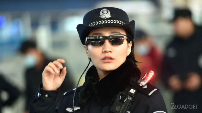 В Китае полиция идентифицирует преступников с помощью смарт-очков
