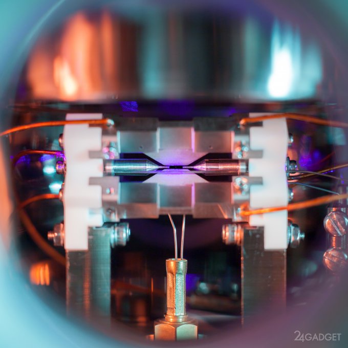 Учёному удалось сфотографировать одиночный атом камерой Canon (4 фото)
