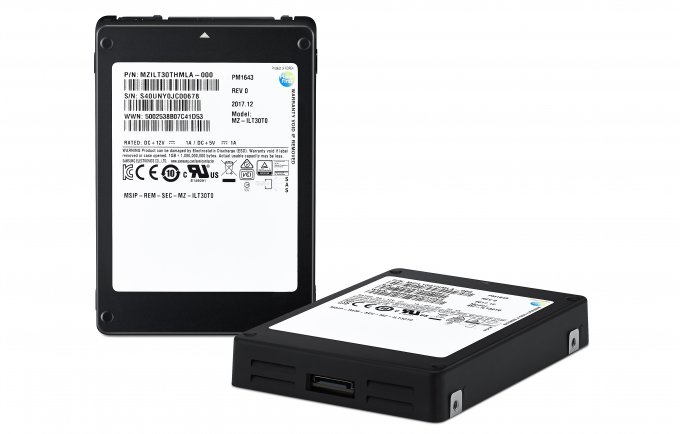 Samsung представила самый ёмкий в мире SSD-накопитель в 30 ТБ