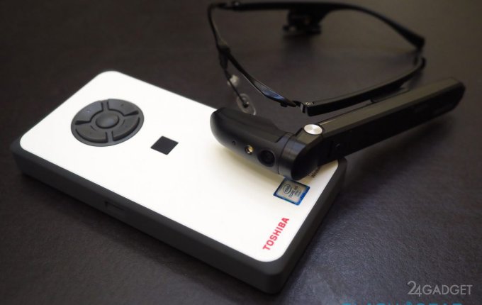 Toshiba выпустила умные очки на Windows 10 Pro (13 фото + 2 видео)