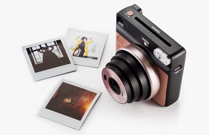 Fujifilm Instax Square SQ6 - аналоговая камера с моментальной печатью фото (7 фото)