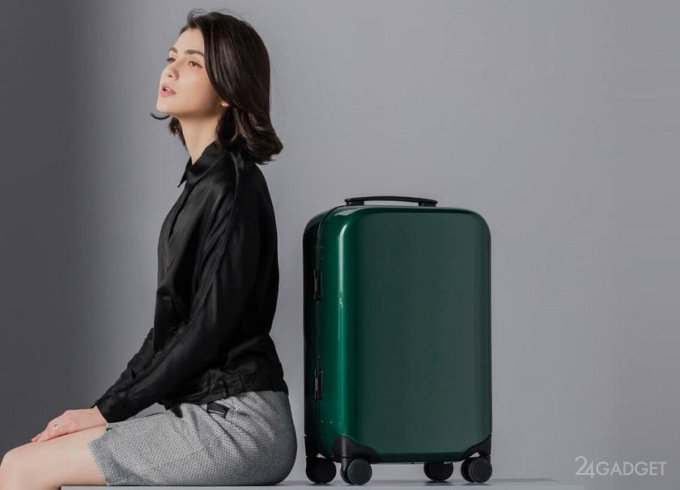 Xiaomi 90 Points Smart Suitcase — чемодан с дактилоскопическим сканером (8 фото)