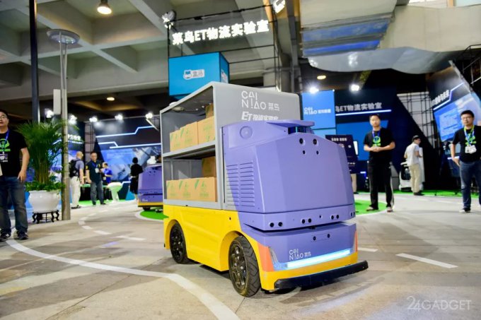 Alibaba будет доставлять посылки с помощью беспилотных роботов-курьеров (2 фото + видео)