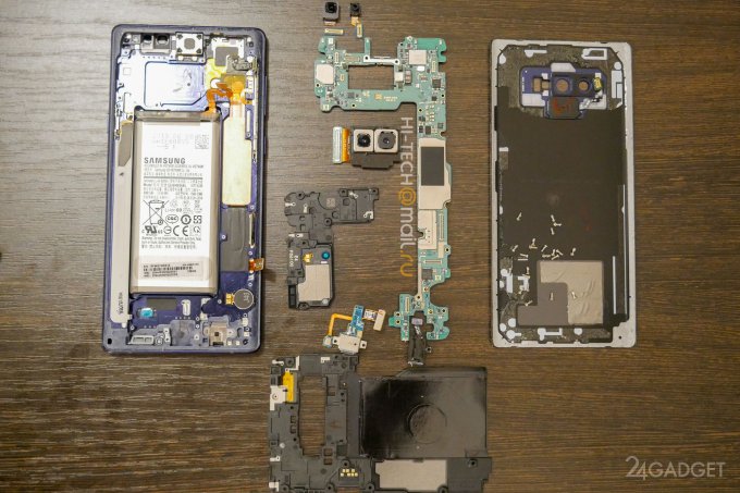 Samsung Galaxy Note 9 подвергли вскрытию и сравнению (9 фото)