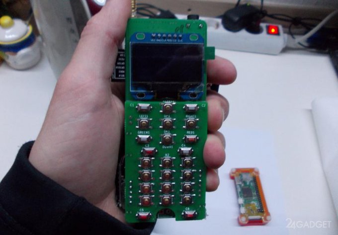 ZeroPhone - смартфон на базе одноплатного ПК Raspberry Pi (4 фото)