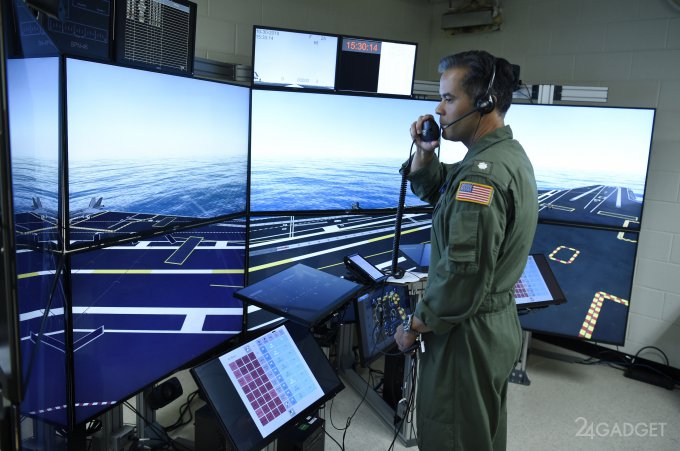 В США экипаж для авианосцев обучают в виртуальном симуляторе (видео)