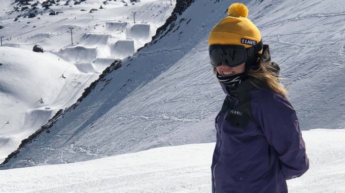 ANTI А1 – мягкая лыжная шапка, превращающаяся при ударе в шлем