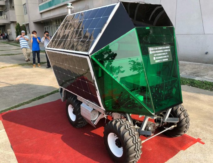 Acer показала самоходный электромобиль для фермеров (8 фото + видео)
