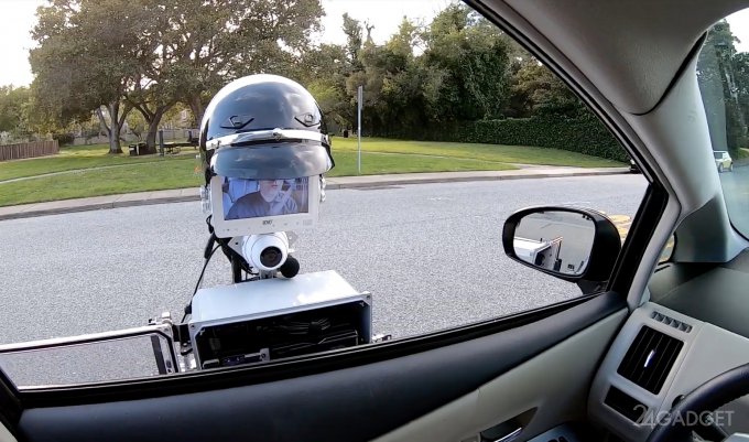 Робот-полицейский заменит гаишников (видео)