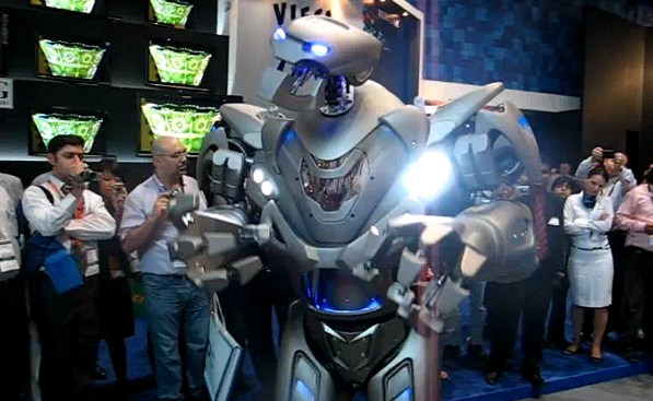Titan - танцующий робот от Panasonic (3 видео)