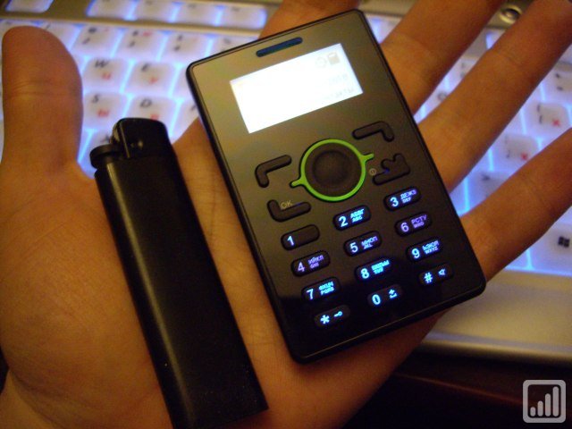 Минифон TDS12-1 - в подарок от оператора мобильной связи (7 фото)