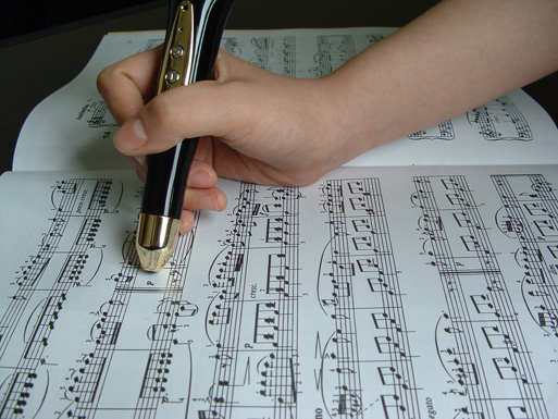 Piano learning pen - гаджет обучающий игре на музыкальных инструментах