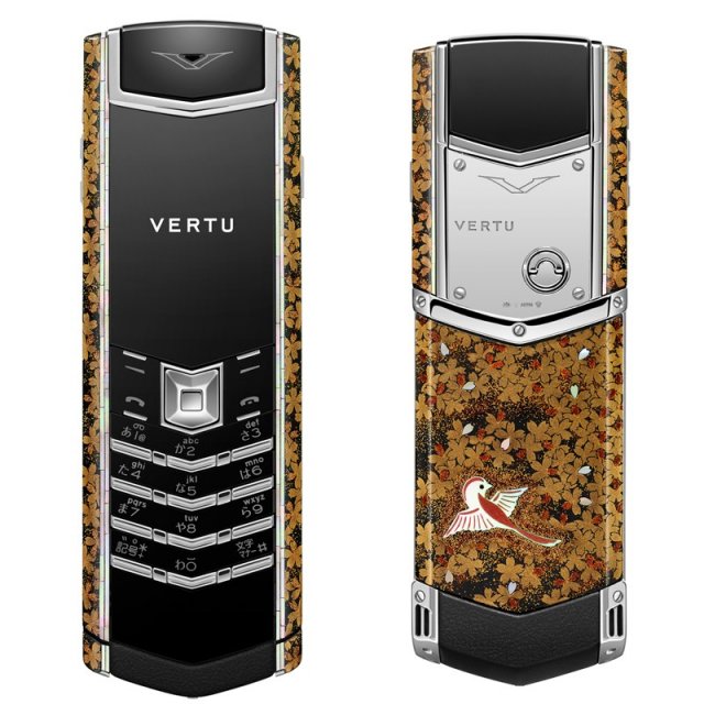 Vertu выпустили серию люкс телефонов за $215 000 (4 фото)