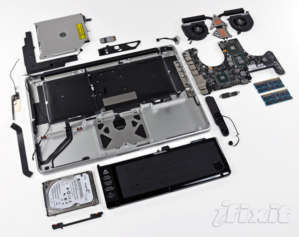MacBook Pro 15" Unibody Core i5 - разбираем на части