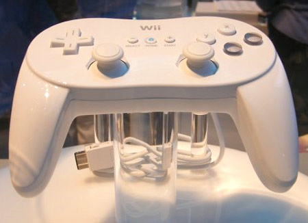 Nintendo Wii Classic Controller Pro поступил в продажу (2 фото + видео)