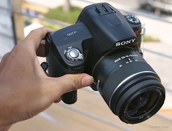 Sony Alpha A290 - отличный зеркальный фотоаппарат для новичков