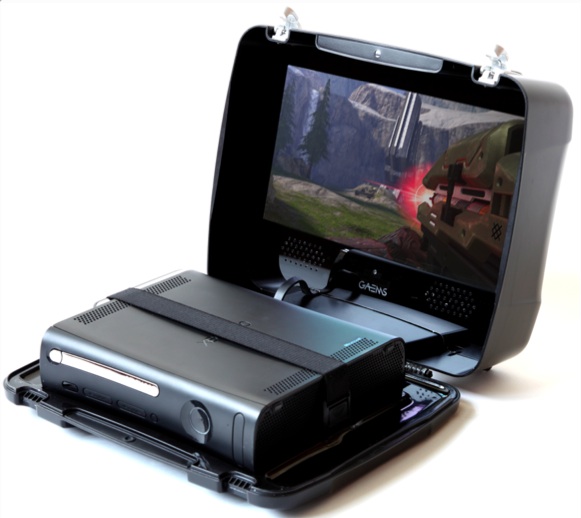 Gaems Suitcase - портативный набор для XBOX 360 (3 фото)