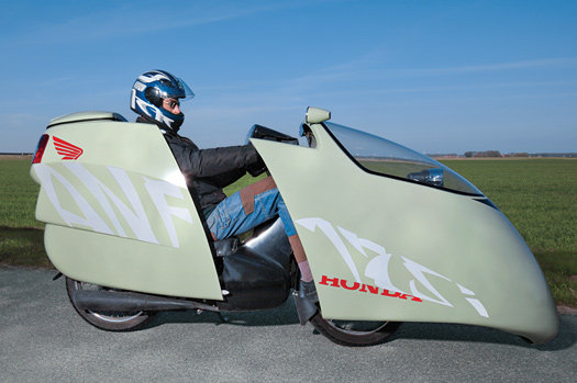 Aerocycle - "раздвижной" мотоцикл расходующий 1 л топлива на 100 км
