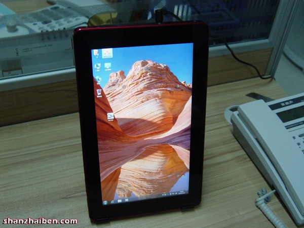Очередной китайский планшентный пк - X86 Tablet (7 фото)