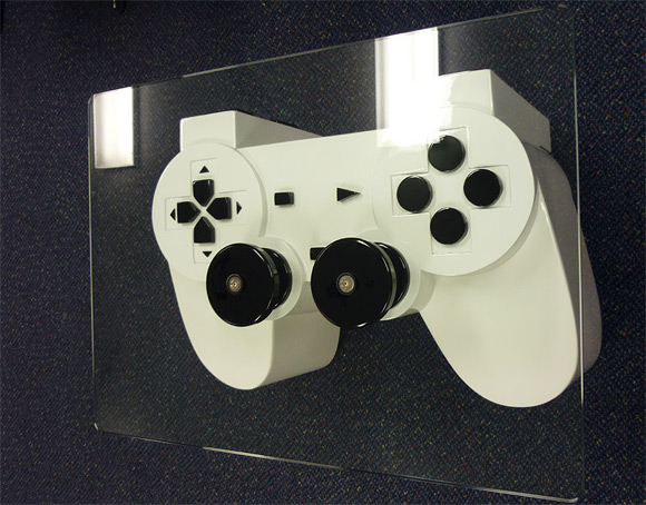 Кофейный столик из контроллера от PlayStation (6 фото)