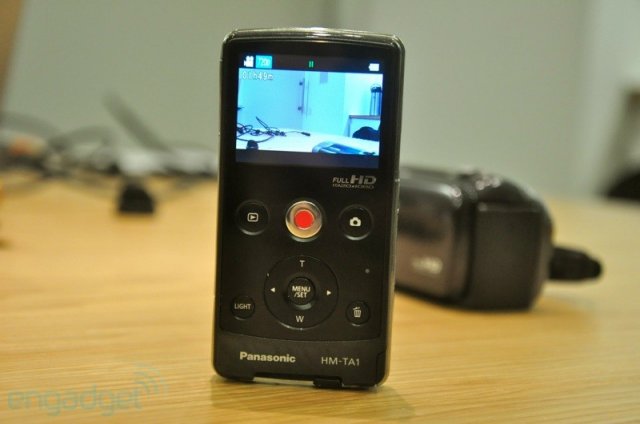 Panasonic HM-TA1 - карманный FullHD камкордер (10 фото)