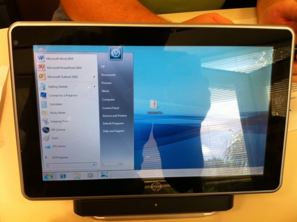 Планштеный ПК HP Slate под управлением Windows 7 на фото