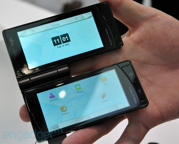 Прототип телефона Fujitsu с двумя сенсорными дисплеями (2 фото + видео)