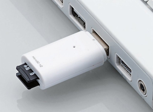 USB-карт-ридер на две карты памяти (3 фото)