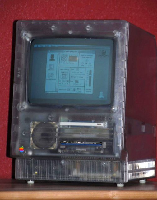 Mac SE в прозрачном корпусе за $25000 (3 фото)