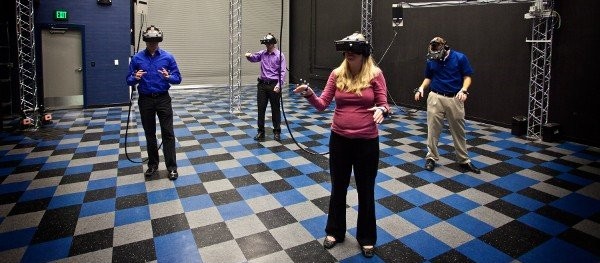 Лаборатория виртуальной реальности Lockheed Martin (видео)