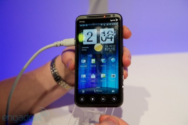 HTC Evo 3D - первый гуглофон с поддержкой съёмки HD видео в 3D (14 фото + видео)