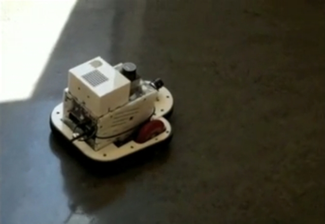 Робот для спасателей (видео)