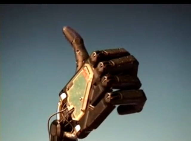 Механическая рука (видео)