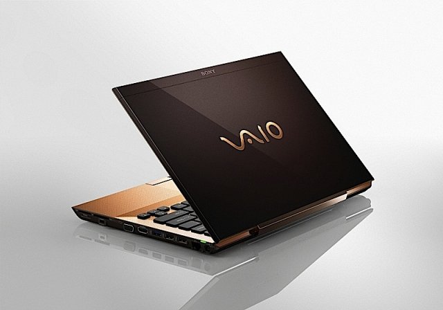 Ноутбуки VAIO серии SA и F от Sony (8 фото)