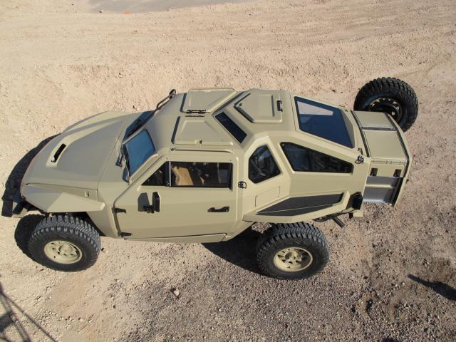 Боевой автомобиль XC2V в металле (8 фото + видео)