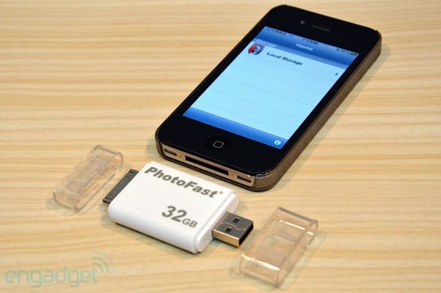 PhotoFast i-FlashDrive - накопитель для яблочных гаджетов (7 фото + 2 видео)