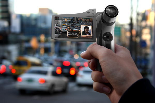 Видеокамера для онлайн репортажей (6 фото)